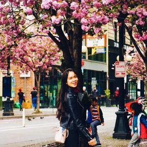 Meet your Posher, Nina